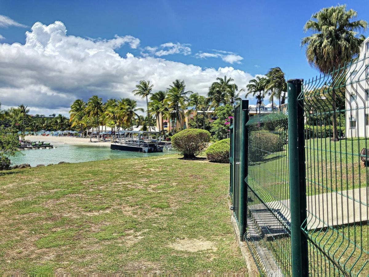 Appartement T1 Sur La Plage Et Vue Mer Le Gosier  Eksteriør bilde